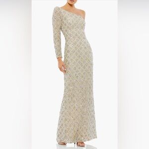 Mac Duggal Gold Sequin Gown size 6